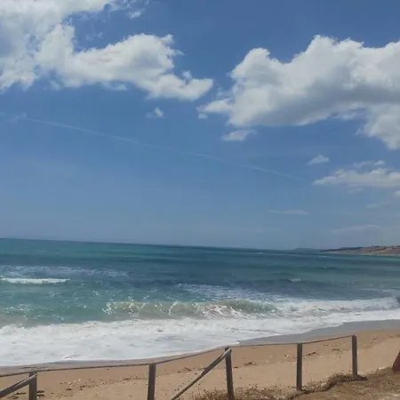 Holiday Beach San Giorgio * שאקה